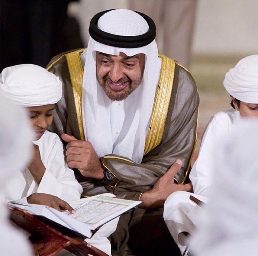 AhmedMousa_1's tweet photo. قد لا يعلم الكثير من الناس أن الشيخ محمد بن زايد من أبرز الداعمين لحلقات ومراكز تحفيظ القرآن في الدولة.
.
ويدعم بسخاء وبدون صخب أو بهرجة إعلامية
.
اللهم اكتب له الأجر .. وأدِمه لنا ذخر .. وأسعده في الدنيا والآخرة https://t.co/i7Kf2i2nla