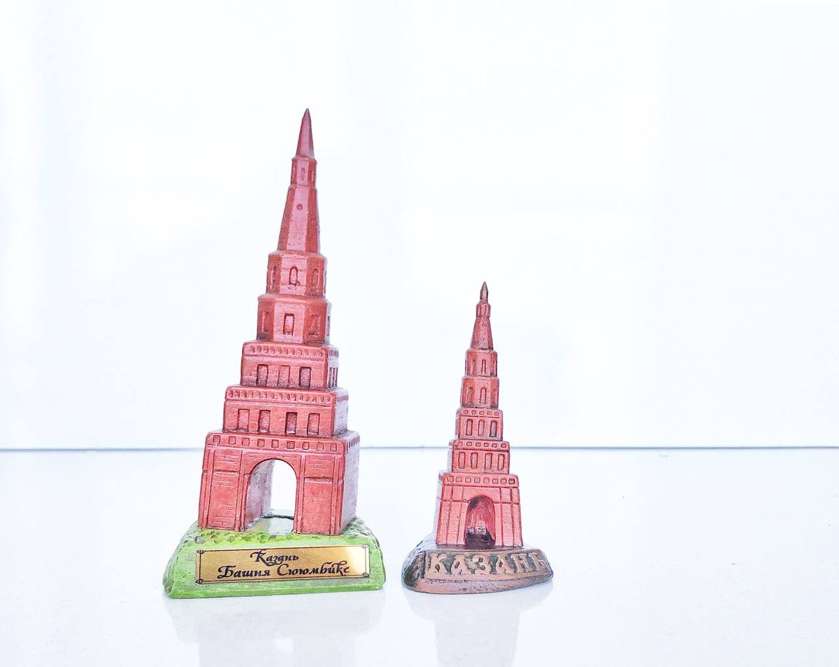 Desteğe çok acıl ihtiyacım var.
Yarın bizi yaşayan evimizden çıkartıyorlar...

Bu ayda anma günü işleri, Kazandaki arkadaşlarımızı hastalıklardan kurtarma işleri ile, kendim de zor durumdayım. Malesef, yabancıya olarak bana iş hala yok. Bu ayda evimiz kirası için toplayamadık.