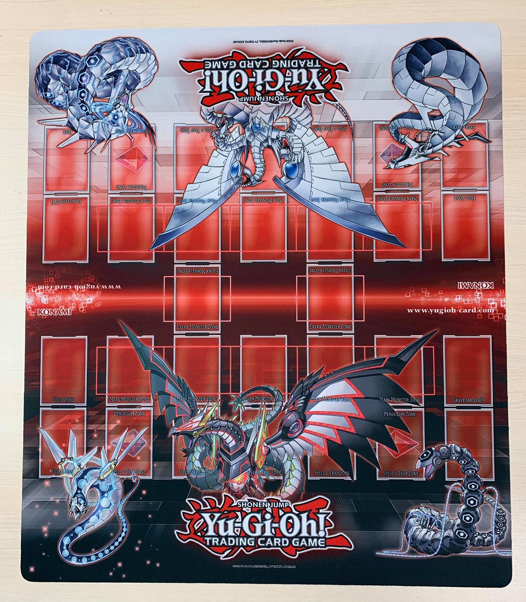 海外限定 遊戯王 エアーマン プレイマット