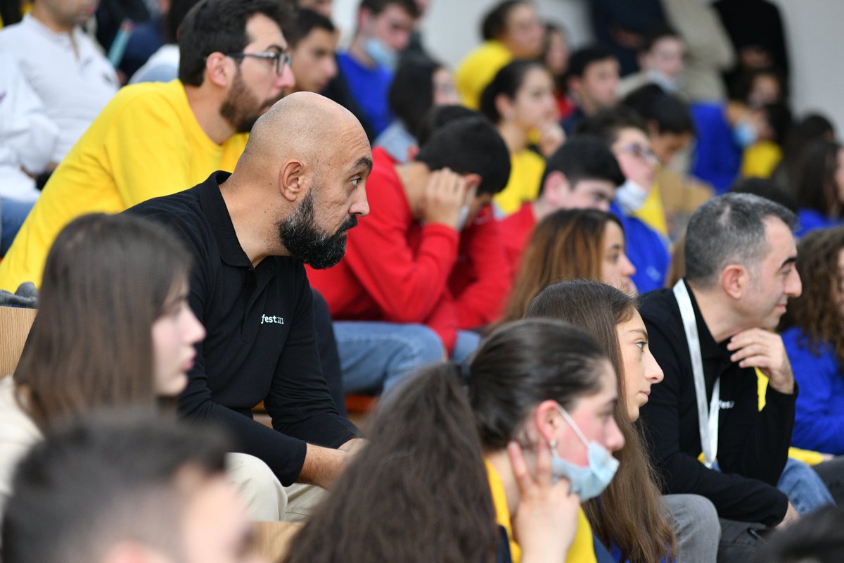 gdgyerevan's tweet photo. #Devfest Armenia 2021 Photos
• follow us for more updates: https://t.co/Zt0Ld7AZT0 
• watch the overview of #DevfestArmenia2021 » https://t.co/j8m50Xzbeq
More photos: https://t.co/ZsLOzXt90m https://t.co/TrPMAgkCbZ