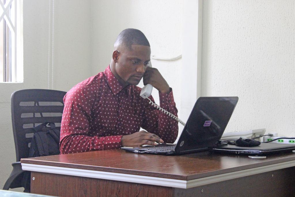 AveryScott_gh's tweet photo. Working from my serviced office at Avery Scott guarantees that I can dedicate uninterrupted time toward getting my work done. My focus is π―%
#Averyscott #workspace #sharedoffices #entrepreneurs #entrepreneurlife #businessesinAccra #Accraexpats https://t.co/KwmaXhJqxE