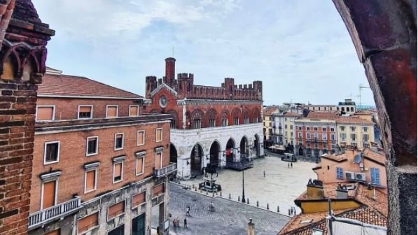 Piacenza 2020+21 e...le #visiteguidate | Domenica 24.10, alle 15.30, il tour – organizzato dal Comune di Piacenza, - vi condurrà alla scoperta dei gioielli dell'epoca barocca sparsi nei vari punti della città.

Tutte le info ➡ visitpiacenza.it