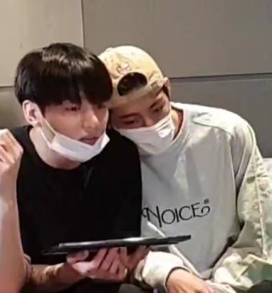 daily taekook (@jjkthpics) on Twitter photo 