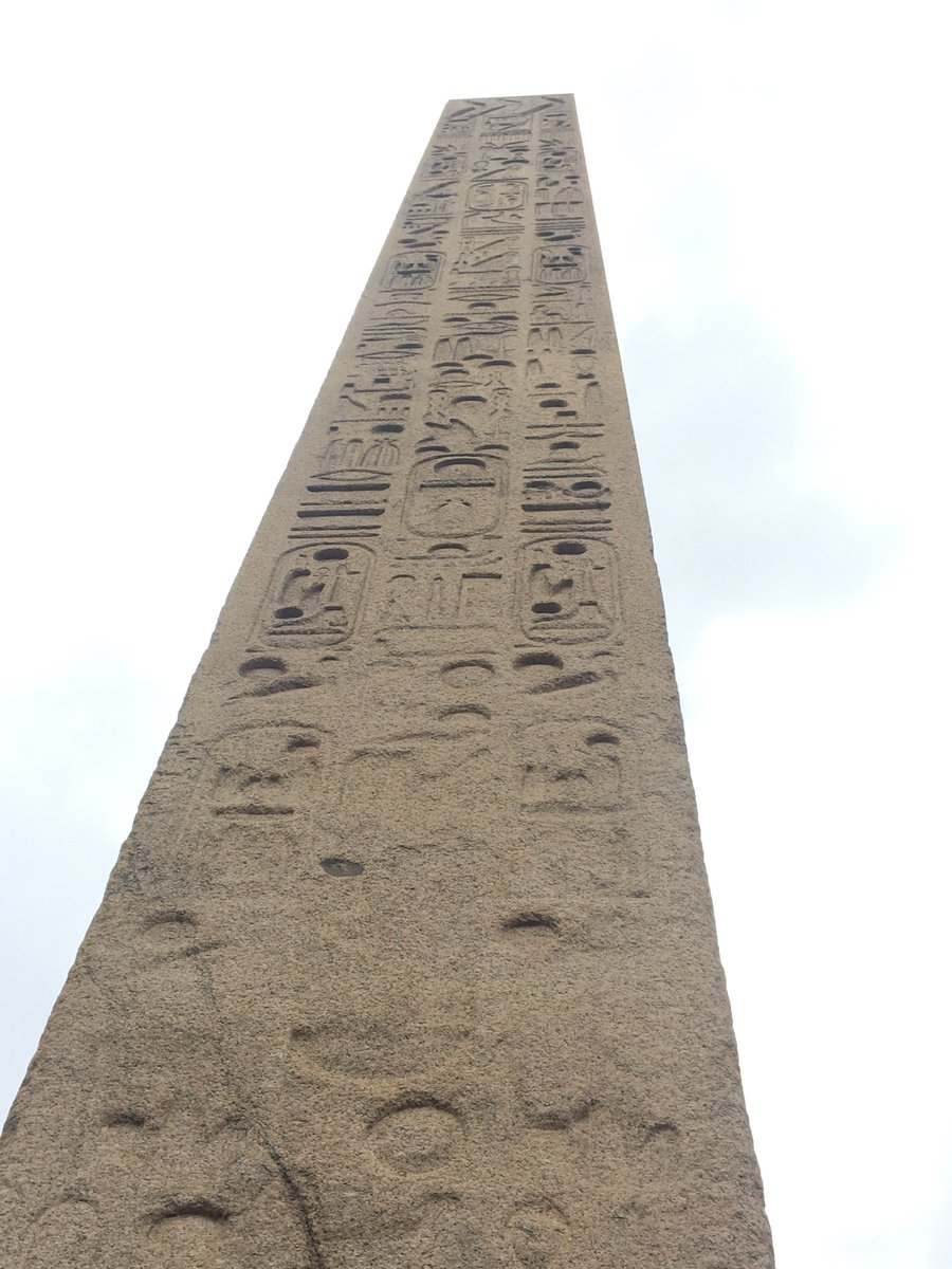 Matt_Reynolds77's tweet photo. #Cleopatra‘sNeedle #Obelisk #Seinfeld Café https://t.co/L69oO0afIS