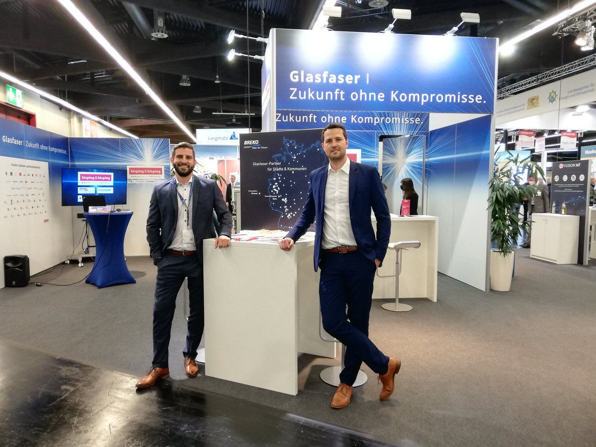 BREKOverband's tweet image. Für schnellen #Glasfaserausbau ist der Austausch mit den Vertreter:innen der Städte und Gemeinden essenziell. Die @Kommunale in Nürnberg ist dafür der richtige Ort. Wir vom BREKO freuen uns auf zahlreiche Besucher:innen in Halle 9, Stand 509.

#Kommunale #Glasfaser