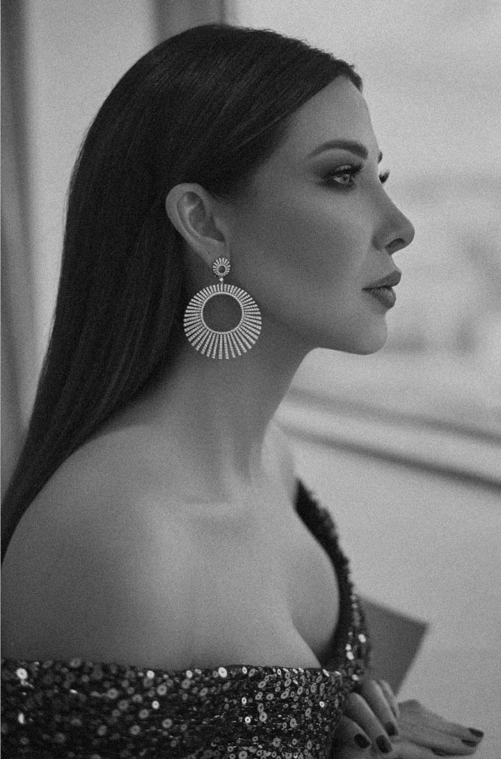 NouranNancy1's tweet photo. من ايّ جاذبية خُلقتِ انتِ 🖤!
@NancyAjram https://t.co/R7ivnjGCxA