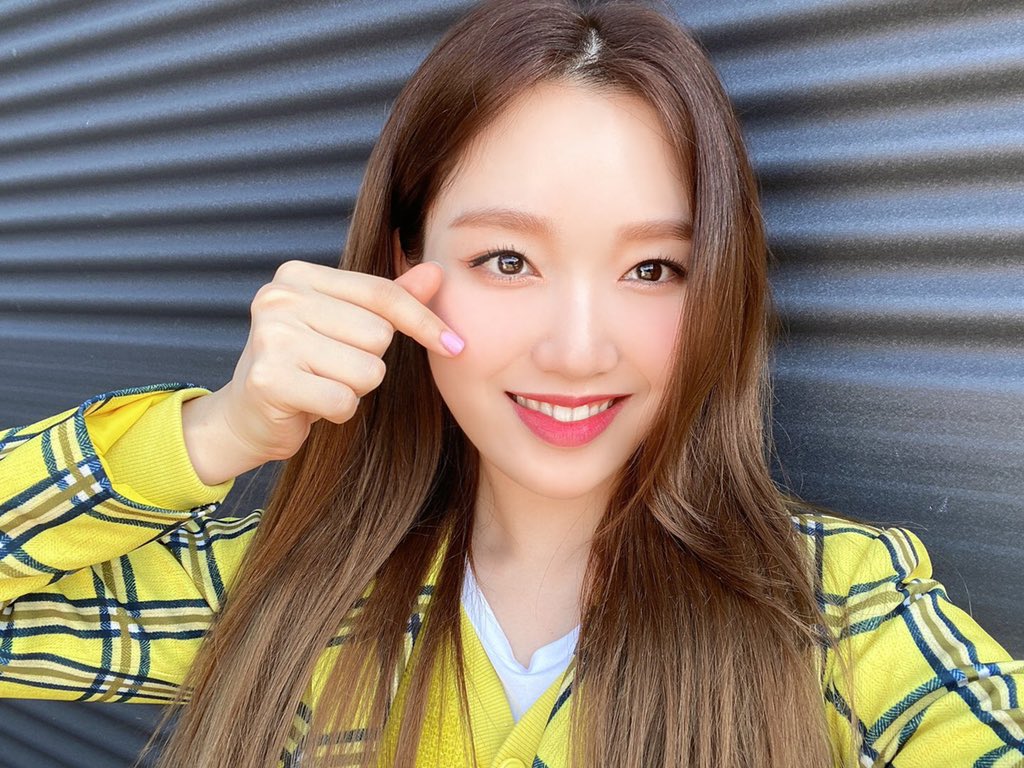 gowonyim's tweet photo. orboos! HULA HOOP聞いて楽しい1日をすごしてください♡ https://t.co/3V4f5nR4nc