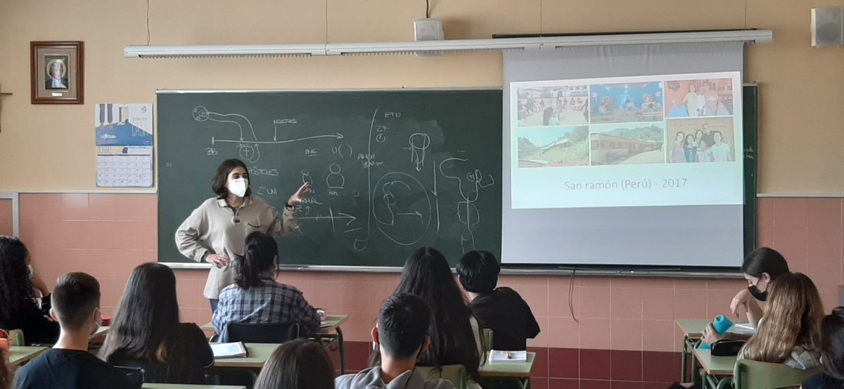 LaSalleInstituc's tweet photo. Realizamos una dinámica sobre el Domund en #ILSA_Bachillerato contando con un gran testimonio misionero #SomosLaSalle #EstásEnCasa https://t.co/4VWGFVFoBe