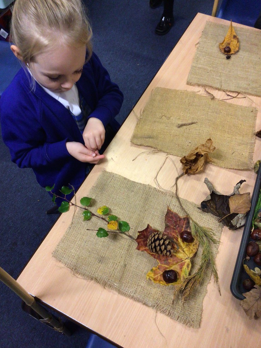 Canon_Reception's tweet photo. Reception have made their very own leaf people after enjoying the story Leaf Man by Lois Ehlert ππ #ExploringAutumn @Cornerstonesedu #EYFS @CanonSharples @LT_Trust https://t.co/E9929V911q