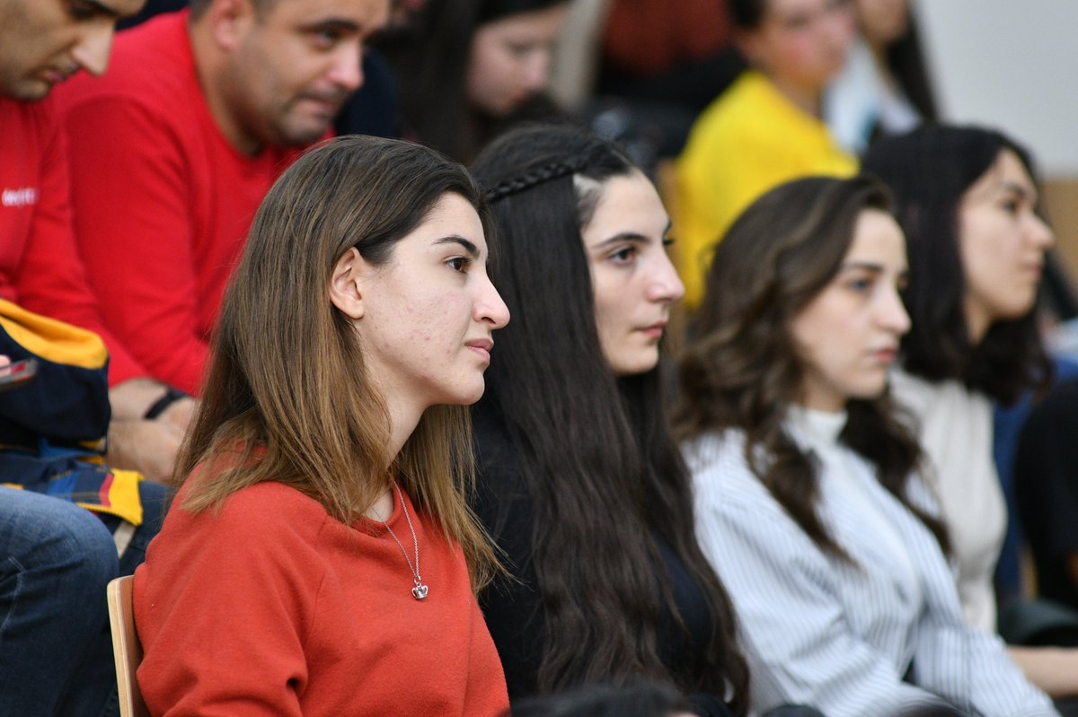 gdgyerevan's tweet photo. #Devfest Armenia 2021 Photos
• follow us for more updates: https://t.co/Zt0Ld7AZT0 
• watch the overview of #DevfestArmenia2021 » https://t.co/j8m50Xzbeq https://t.co/eLdNo7X3je