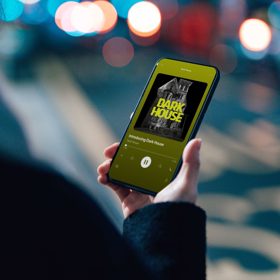 Loving this new podcast at the intersection of interior design, true crime and the paranormal. A guilty little pleasure perfect for Halloween!

Also proof you can do fun branded content as this is hosted by the editors of magazine <a href="/HouseBeautiful/">House Beautiful</a> 👏

open.spotify.com/show/5nftp6oth…