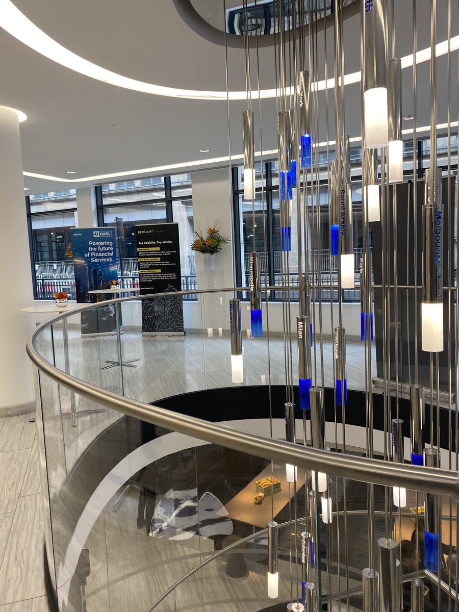 DASL_Me's tweet photo. The @DASL_Me team are at #digitalassetsweek - do come and say Hi and don’t forget to grab one of our @lab577 mugs at the registration desk! 

#daweek @JonesDay @JulietMedia #blockchain #digitalassets #Crypto https://t.co/xQoGq99Wxw