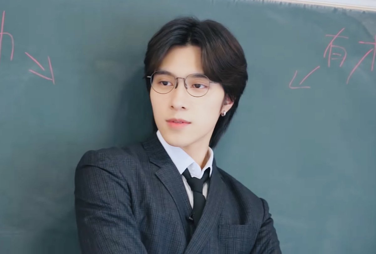 黄冠亨-pic (@henderyposts) on Twitter photo 