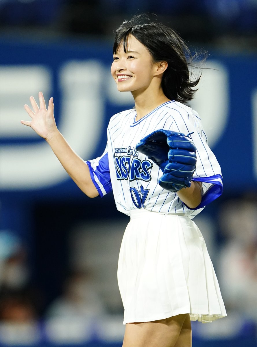 百川 晴香　始球式　直筆サイン 百川 晴香 始球式 直筆サイン 61MVMnJoDmL._AC_SY200_QL15_.jpg