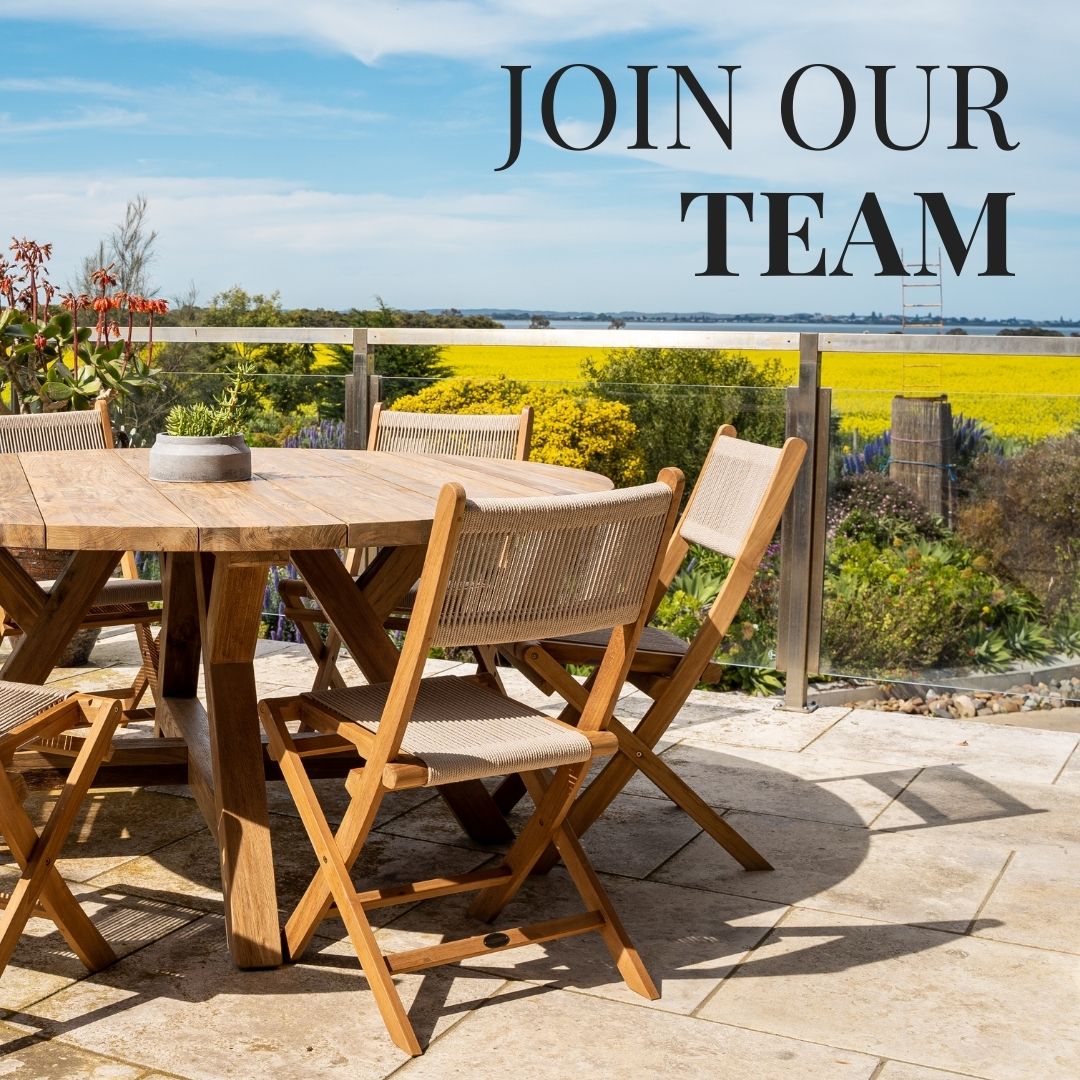SchotsHome's tweet photo. We're looking for motivated &amp; positive people to join our sales team!
We're hiring at all 3 locations: Clifton Hill, Moorabbin &amp; Geelong. Positions include: casual, full time &amp; 2IC.
Sounds like you? Email your resume, cover letter &amp; store preference to careers@schots.com.au. https://t.co/rRVnlWkNMh