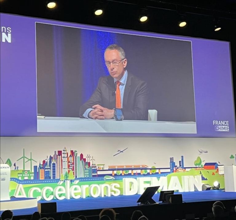 "La pharmacie, enfant naturel de la #chimie" Frédéric Gauchet, Chairman et President de Minafin
<a href="/Minafin_Group/">MINAFIN Group</a> <a href="/FranceChimie/">France Chimie</a> <a href="/Cefic/">Cefic</a> #AcceleronsDemain #Sante #innovation