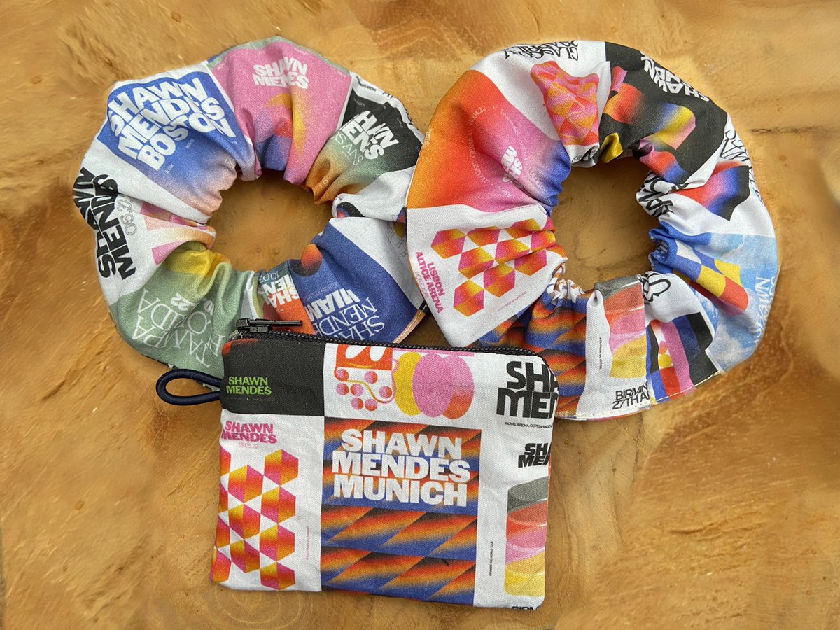 ❗️GIVEAWAY❗️

Win a Wonder the Tour coin purse and one scrunchie of your choice! (NA/Europe) 

- Must be following me 
- Retweet this tweet
- Follow <a href="/ScrunchieOnTour/">Scrunchies On Tour</a> for extra entry

Scrunchies will be available for purchase through <a href="/ScrunchieOnTour/">Scrunchies On Tour</a> starting October 25th.