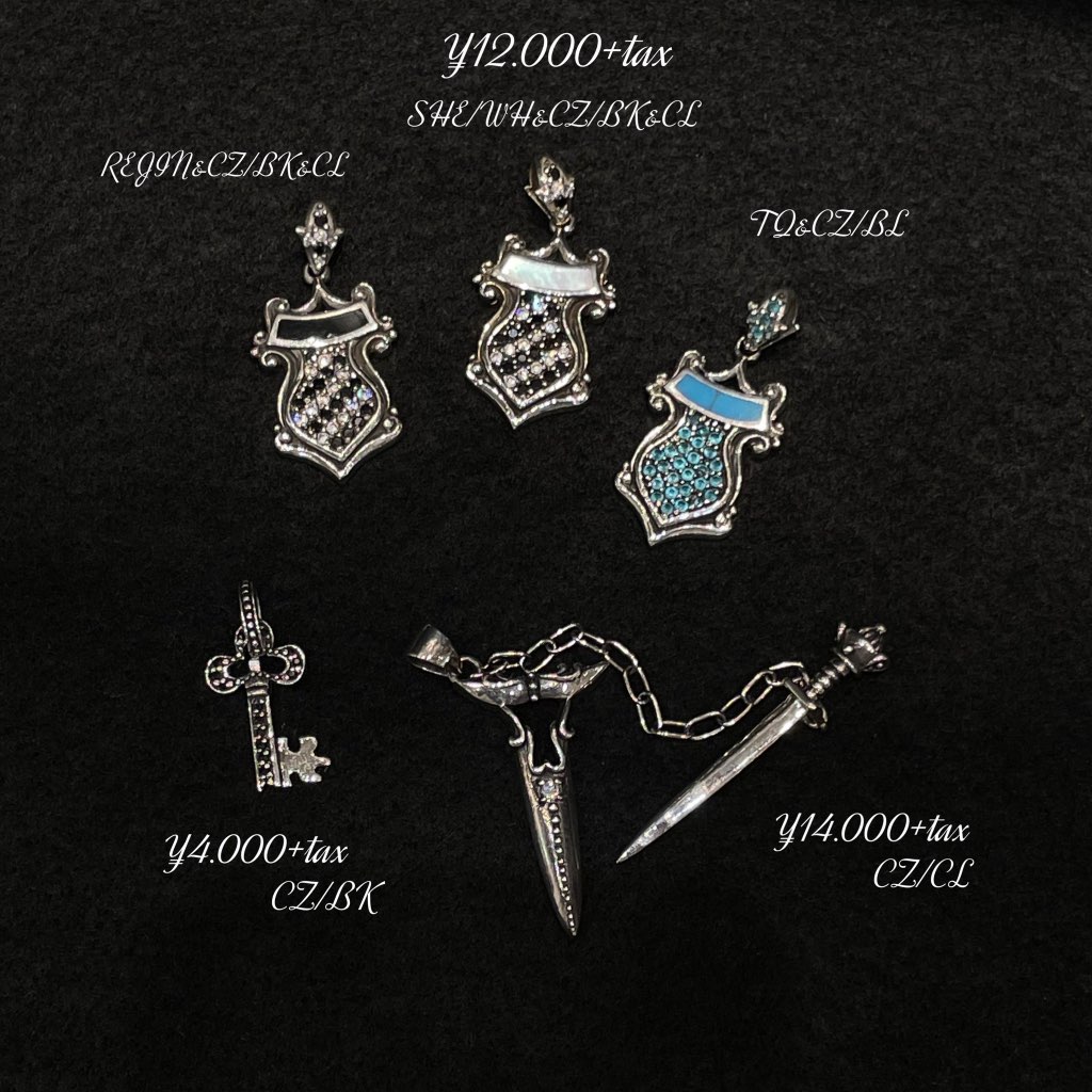 SB_LAKETOWN's tweet image. 【☆新商品入荷情報！！☆】

色々入荷！！！

エンブレム型！
ソード！
キー(鍵)！
ドラゴン！
ドラゴンの形してハート！
なんかオニキス！！(真鍮)

#SILVERBOX #シルバーボックス #シルバー925 #シルバーアクセ