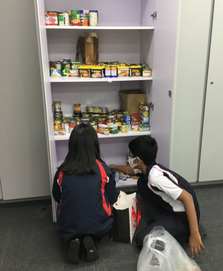StamfordHK's tweet photo. During ‘Be Well’ month, our community took part in a canned food drive. We collected over 4,500 cans of food which were donated to the Foodlink Foundation supporting those in need here in Hong Kong.
#StamfordHK #CognitaWay #giving #compassion #donation #care #community https://t.co/O6Q3bFEYeW