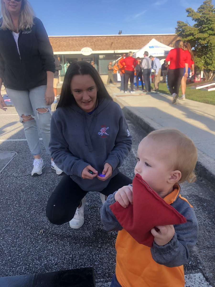Lady Raiders were out volunteering at the Oak Ridge Chamber event held at Jackson Square.
