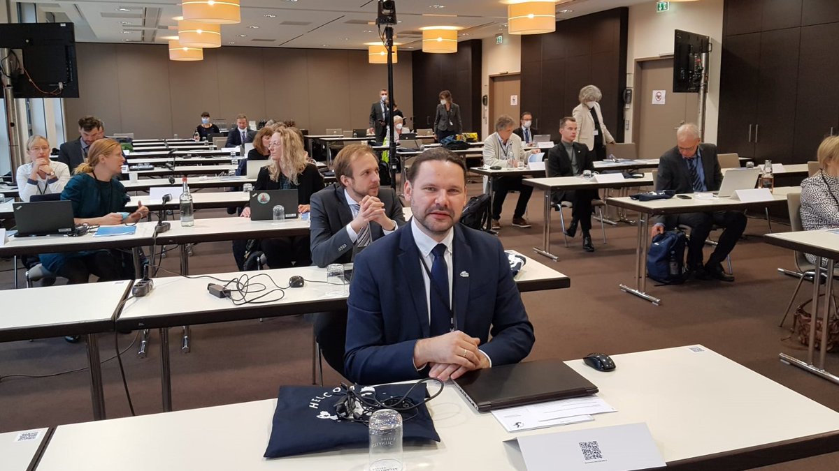 @VASAB_org chair Dainius Čergelis gives statement at the @HELCOMInfo Ministerial Meeting 2021 for further cooperation within the implementation of the new HELCOM #MSP Roadmap, updated #BalticSeaActionPlan and joint efforts in coordinating @EUSBSR PA #SpatialPlanning. In Lübeck 🇩🇪