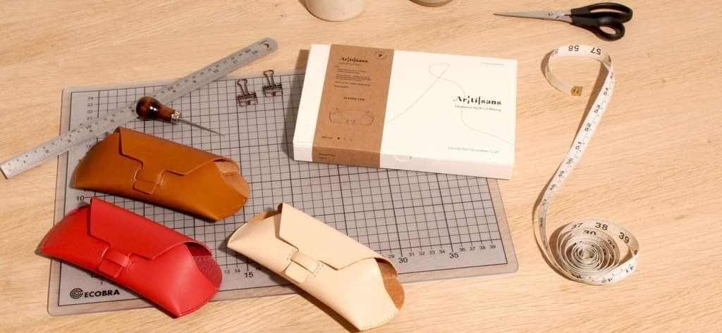 We’ve just teamed up with Artisans, and started selling their leather craft kits (perfect for beginners) on Experience Days! Check out their products here: experiencedays.co.uk/search?q=relat… Check out their own Craft Along special offer here: artisans.life/pages/craft-al…