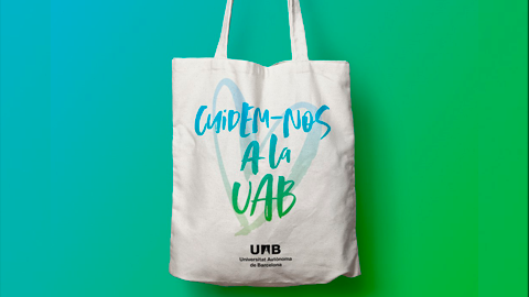 UABBarcelona's tweet photo. Vols aconseguir la bossa #cuidemnosUAB? Només has de publicar una foto que mostri els teus primers instants a la Universitat i emprar l’etiqueta 👉 #momentsUABer👈
La bossa t'espera al Punt d’Informació de la Plaça Cívica!!
#UAB #concurs https://t.co/xwVZGPBlSr