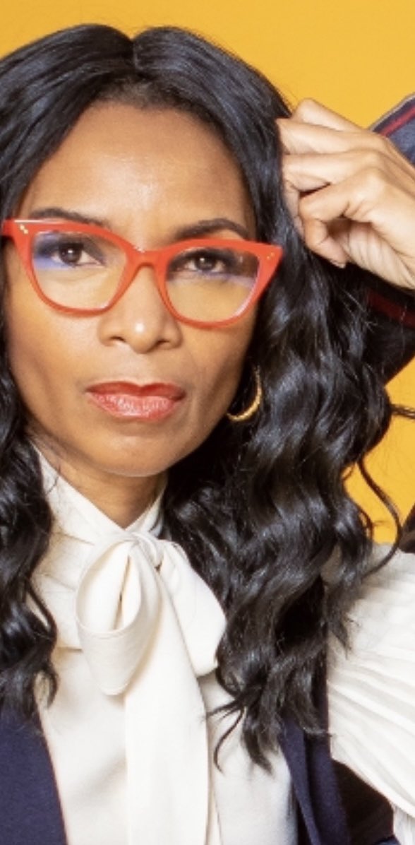 michelledushee's tweet photo. Glasses are a great accessory.. what’s your favorite color!! https://t.co/AwOASVlHdN