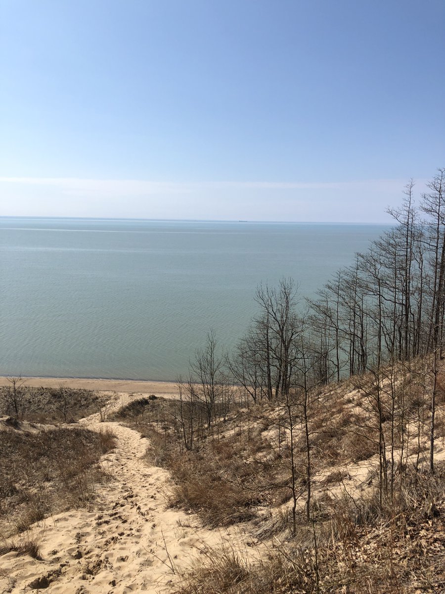 CampBrood's tweet photo. These Dunes are a great place for a Fall Hike. Read more at https://t.co/K1uwgGS5Dw
#hiketheworld #hiketime #hikemore #hiketheglobe
#travelUSA #rvadventure #vacationvibes
#vacationwithkids #nomadiclife #campbrood https://t.co/963uwLHRTP