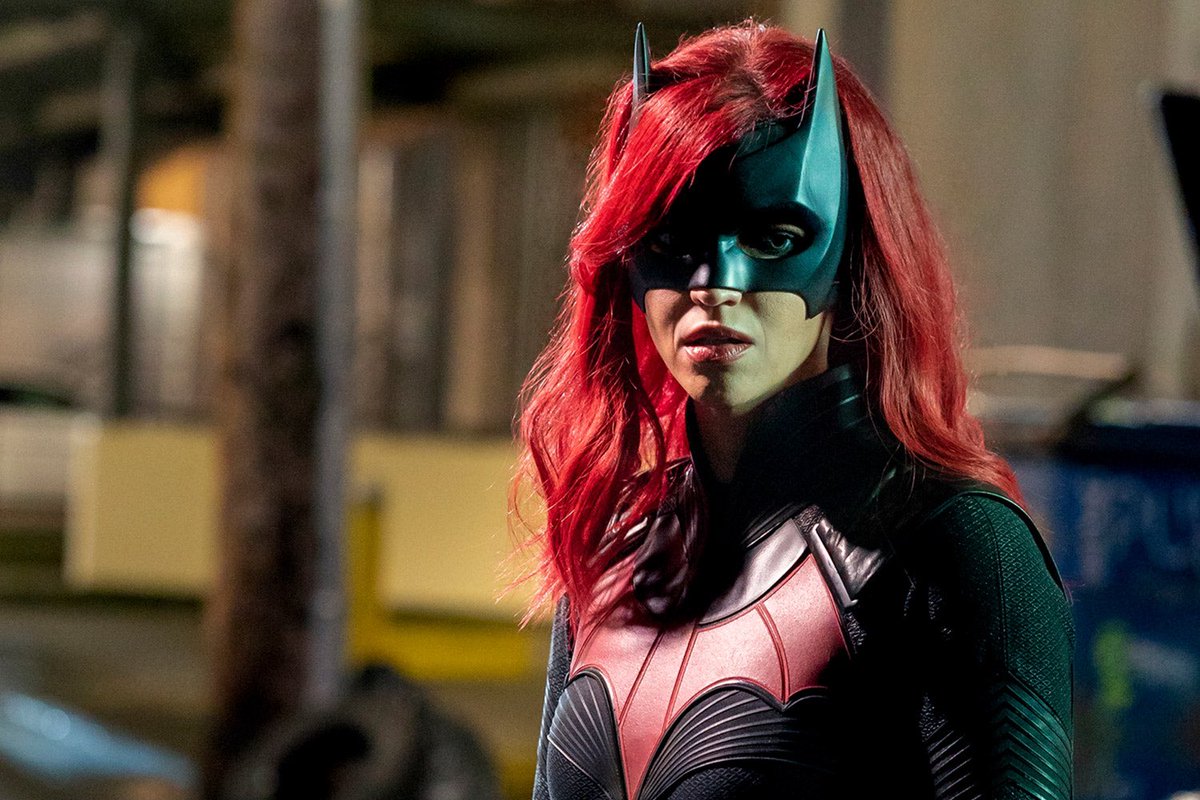 Ruby Rose alleges that former WBTV chairman Peter Roth threatened her that if she didn’t return to the #Batwoman set 10 days after her broken neck injury, the whole cast & crew would be fired & all the blame would be put on her because she just “lost the studio millions.”