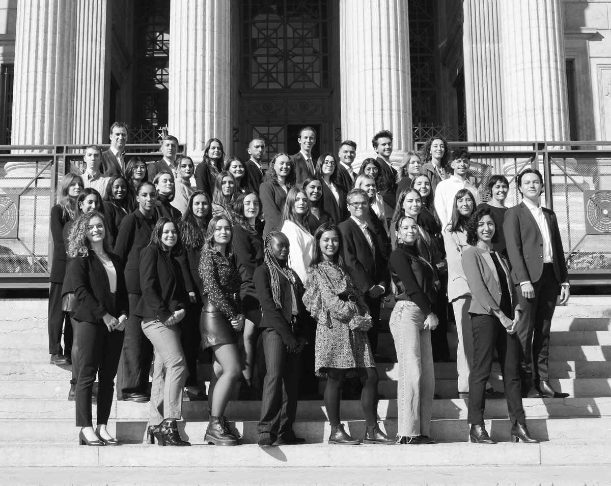 AssoLypi's tweet photo. L'association Lyonnaise de Propriété Intellectuelle (ALYPI) est fière de vous présenter la promotion 2021-2022 des Masters 2 Droit des affaires, parcours Droit de la Propriété Intellectuelle de l'Université Lumière Lyon 2 et de l'Université Jean-Moulin (Lyon III). https://t.co/ybKKMlhpfW