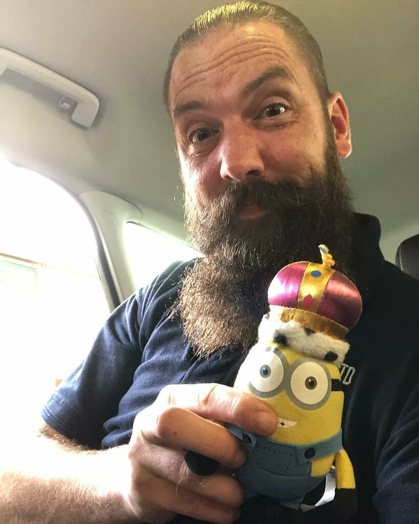 Working with my mate today. 
.
.
.
.
#bearded #beardgang #beard #beardlove #beardedmen #beardstyle #beardlife #beardsofinstagram #instabeard #epilepsywarrior #dad #instagood #instadaily #epilepsyawareness #dadbod #beardedandtattooed #man #selfie #epileps… instagr.am/p/CVPuyYAtCOE/