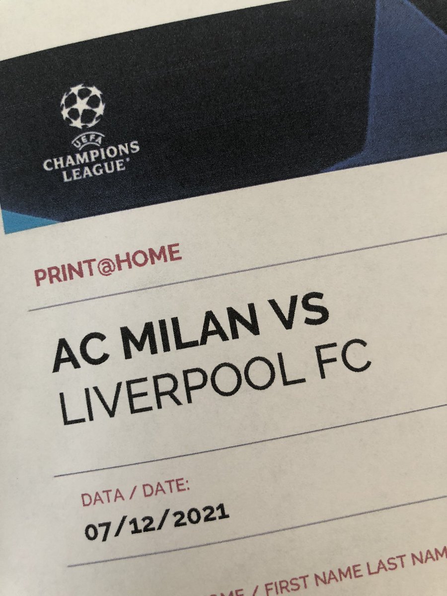J4Giulia's tweet photo. Biglietto preso 😍❤️🖤 https://t.co/qdZvvLf8ou
