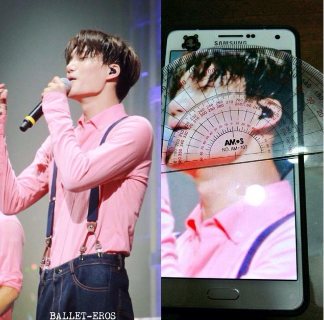 jonginivrse's tweet photo. jongin says his best feature is his jawline well it's the truth https://t.co/Q2lvBT5Jg2