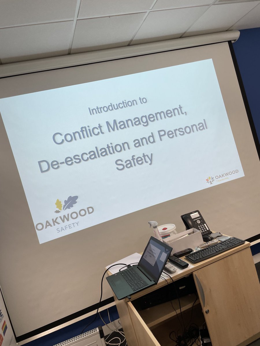 ⁦@pa_housing⁩ Attending a really good relevant course with ⁦<a href="/OakwoodTraining/">OAKWOOD Training</a>⁩ John &amp; Ian. Plenty of examples faced over the years when dealing with challenging behaviour. #teampurple #tenancysolutions