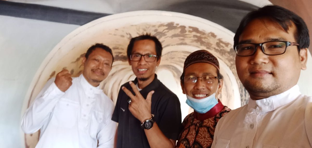 Aef2Dkt's tweet photo. Khilafah will be the answer" >> #NobarJKDN2 << Sejarah Islam di Nusantara >> https://t.co/0Dlo2JOOxb https://t.co/LUG0vUJNaD