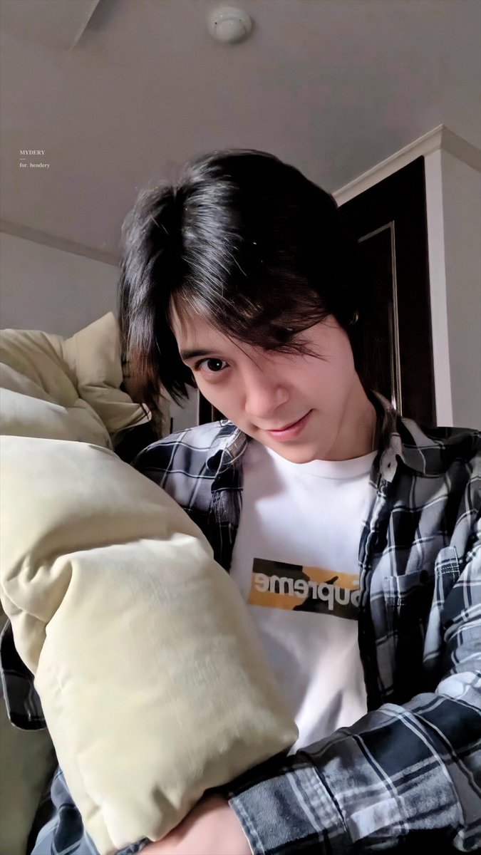 211019 Hendery's Weibo Live 🤍

#HENDERY #黄冠亨 #헨드리 #WayV #WeiShenV #威神V