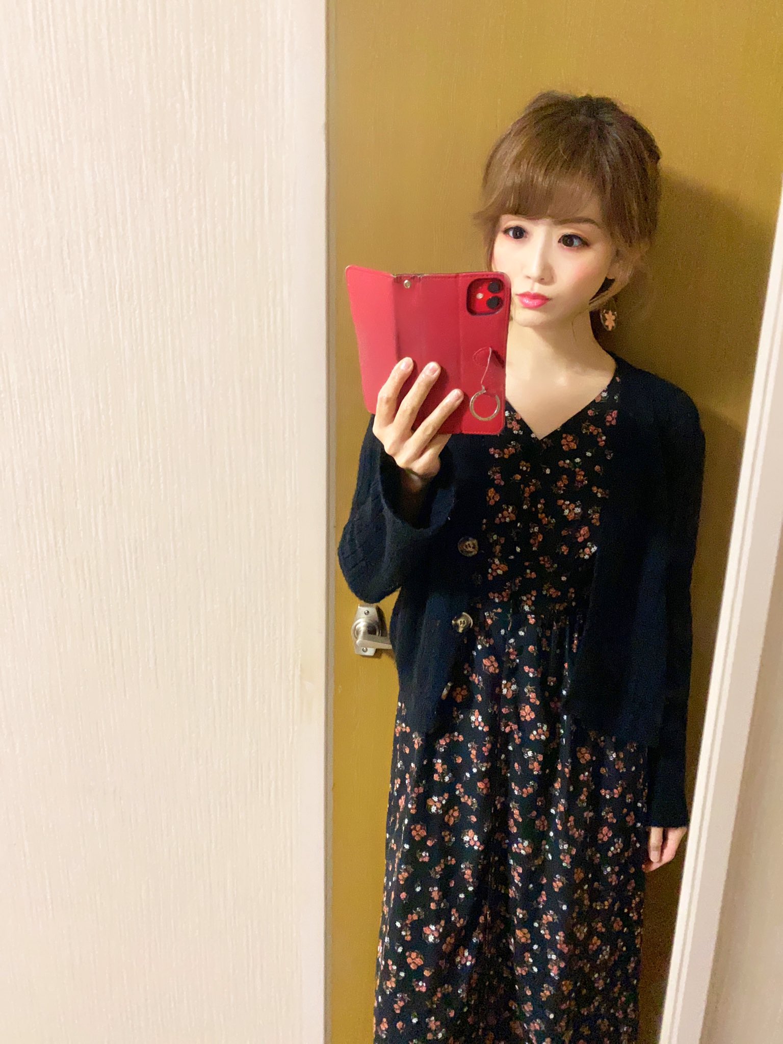 Yuimarru ピロザンギ姫 ピロス店長 Android Boo Foo Woo専属モデル Today S Fashion ゆいまーるの毎日のファッションを 今日は秋冬カジュアル花柄コーデ 花柄のロングワンピースに カジュアルなざっくりニットを羽織って 髪型もカジュアルに