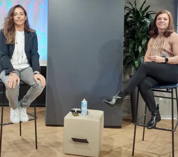 AdeccoGroupITA's tweet photo. #ExperienceWorkDay: oggi #PHYD apre le sue porte virtuali per un live streaming con Eva Maggioni, Head of Digital & Content Development Phyd, e Simona Nicastro, Marketing & Business Development Director Phyd.
L’evento è LIVE su LinkedIn di Phyd! https://t.co/1OyFHS8hNK
