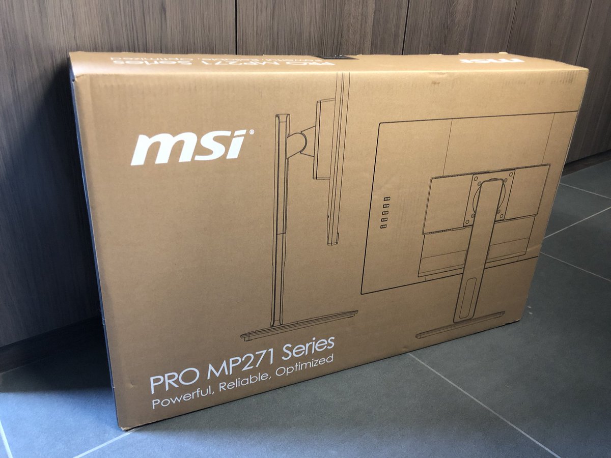 MoermanG's tweet photo. Yes, within Luminus we continu to work from home post-COVID, up to 3 days a week.  And to do that in the best ergonomic conditions, all colleagues could choose a chair and desk, but also order a big screen. Mine delivered today. Me happy😀Thanks @LuminusEnergie @katleen555 https://t.co/y1zS7Vsf8g