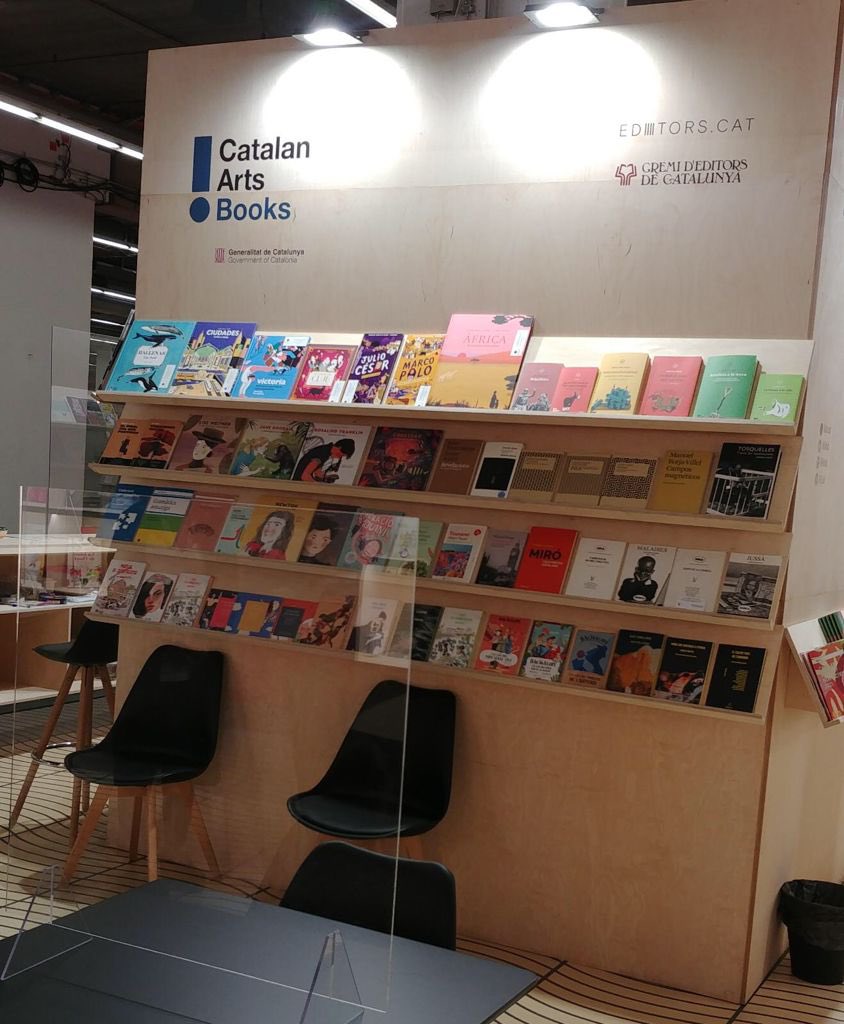 📚📕 Arrenca la Fira Internacional del Llibre de Frankfurt 2021 <a href="/Book_Fair/">FrankfurterBuchmesse</a>. Impulsem la literatura catalana i la internacionalització del sector editorial. Som-hi! <a href="/catalanarts/">Catalan Arts</a> <a href="/icec_cat/">Empreses culturals</a> <a href="/cultura_cat/">Cultura</a> <a href="/gremieditors/">Gremi d'Editors de Catalunya</a> <a href="/IRLlull/">Institut Ramon Llull</a> <a href="/bcn_ajuntament/">Ajuntament de Barcelona</a>
