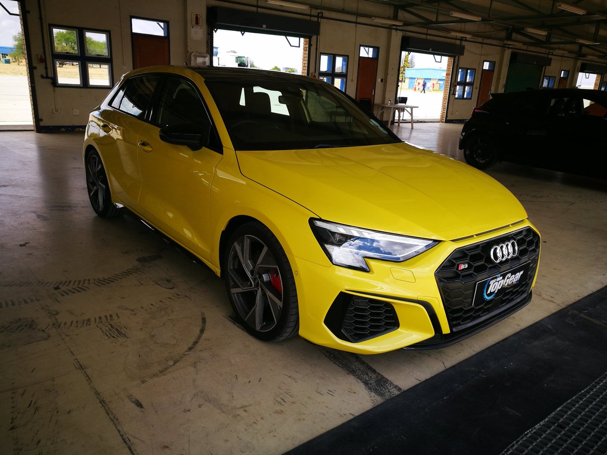 ThamiMasemola's tweet photo. Top Gear SA Speedweek gets hotter, with these hatches going to war. We have the Audi S3 Sportback, BMW 128ti, Renault Mégane RS Trophy, Toyota GR Yaris and Volkswagen Golf GTI. Go!
#TopGearSASpeedWeek
#TGSASpeedWeek
#FueledBySASOL
#SpeedWeek
#SpeedWeek2021
#TopGearSA https://t.co/UHYvDb8Nxs
