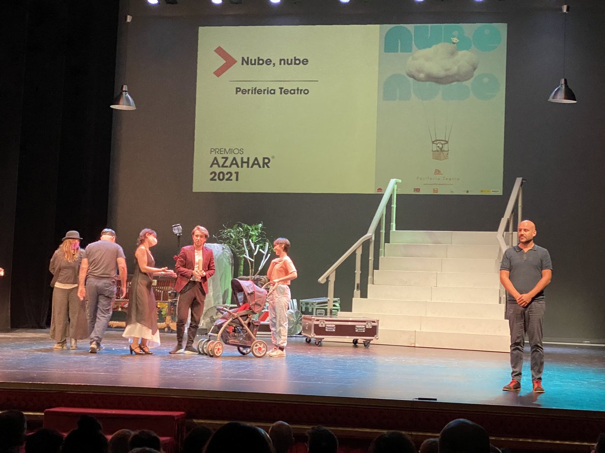 TPacheco_Ayto's tweet photo. ¡Enhorabuena!

 “Nube Nube”

Mejor Espectáculo Infantil.
Premios Azahar 2021. @MurciaaEscena 
#PremiosAzahar 

Periferia Teatro  @periferiateatro presenta “Nube Nube”
el sábado 13 noviembre – 19h en el Centro de Artes Escénicas de Torre Pacheco. 

Nos vemos en @CAEStpacheco https://t.co/ol295OU8ek