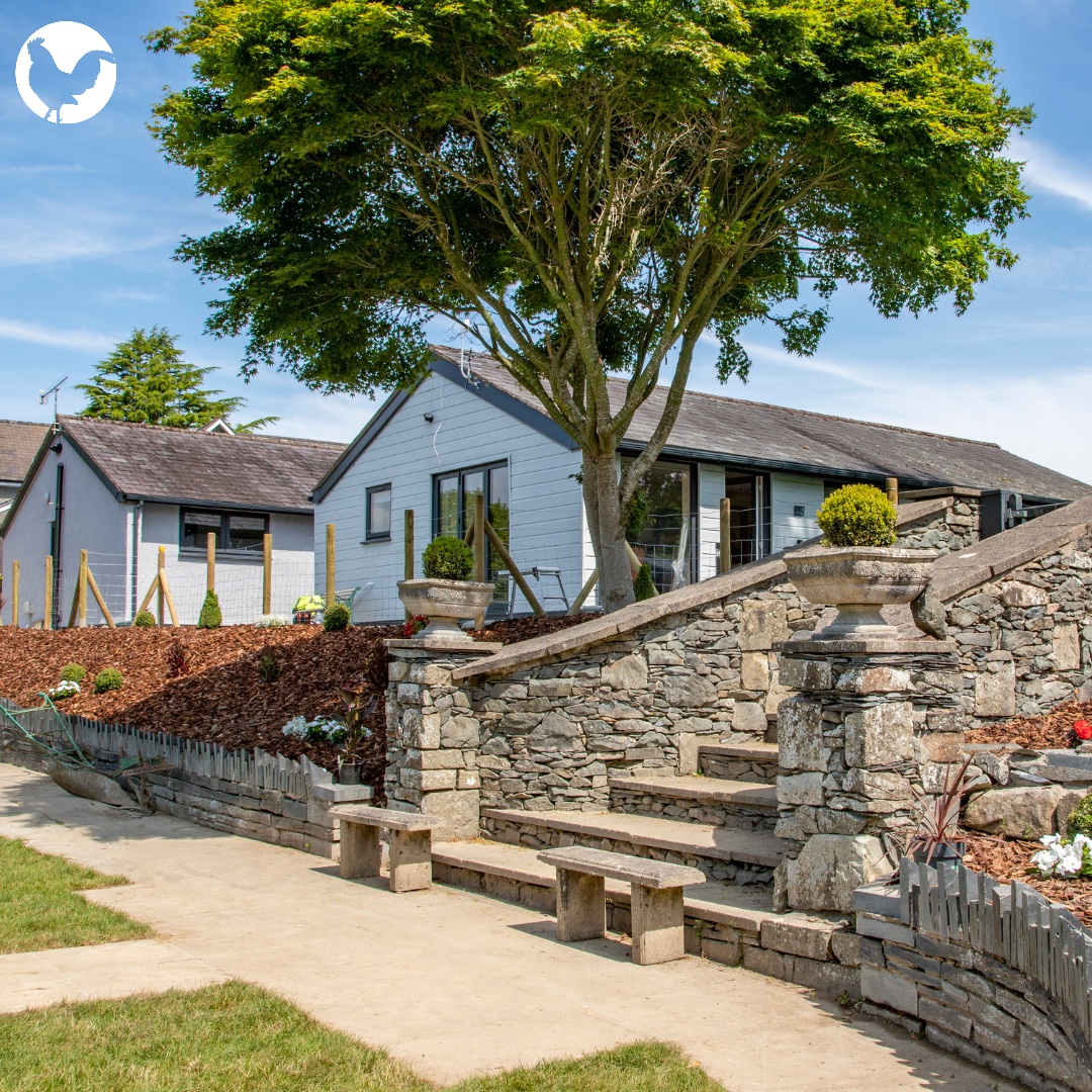 rwstlodge's tweet photo. Looking for an October escape?
Our luxury lodges offer the perfect setting for a relaxing getaway.
Call 01492 7015672 to book now!
#lodge #holiday #luxurylodge #octoberescape #getaway https://t.co/88Ar907qsE