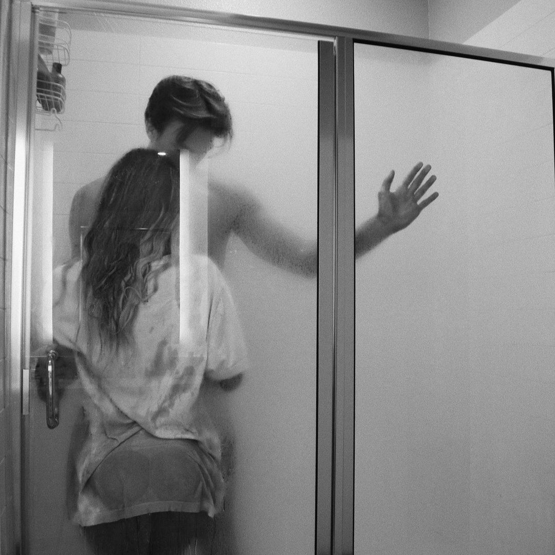 Feliz cumpleaños a mi snack favorito 👀❤️

open.spotify.com/track/6AGh8CJ0…