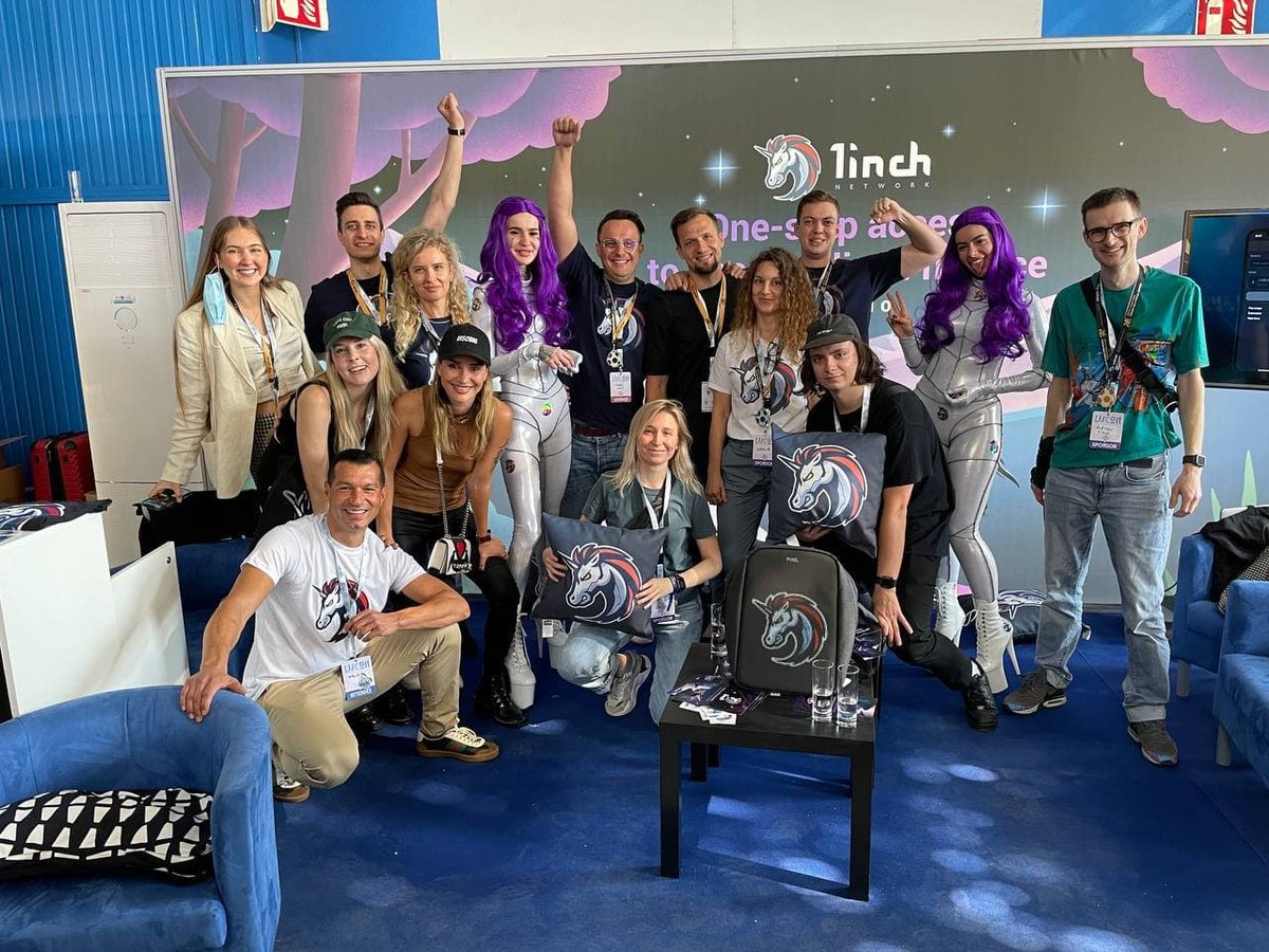 1inch's tweet photo. 😎 Hanging at @0xliscon right now? 

🦄 Don't hesitate to visit our booth, grab some 🎁 cool swag and chat with the 👥 1inch key contributors!

🏆 Btw, #1inch is proud to be a platinum sponsor of #LisCon.

#ETHLisbon #LisbonBlockchainWeek #DeFi #crypto https://t.co/1RlmXkhoyr