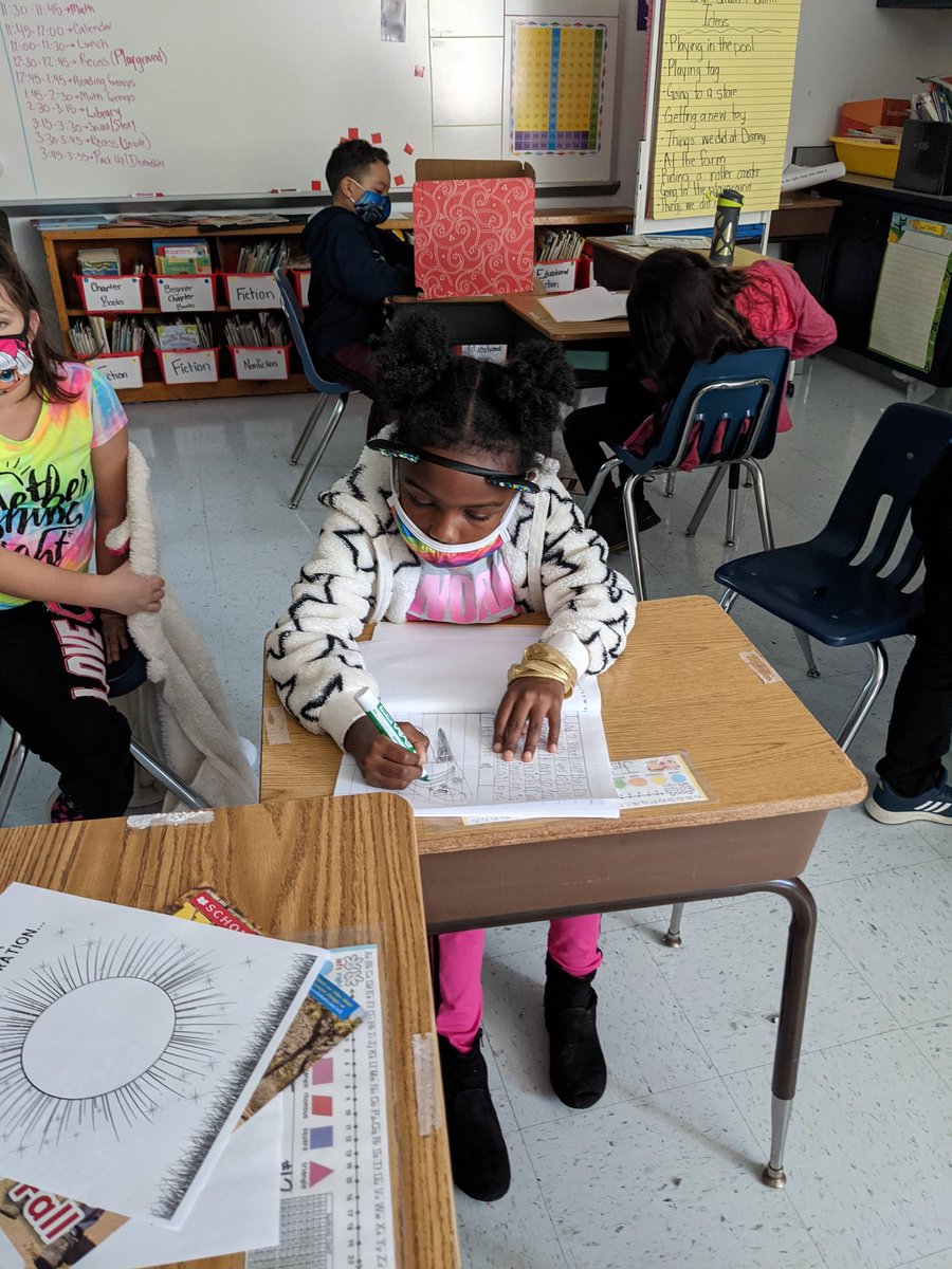 AmandaMcCurdy26's tweet photo. Second Grade Rocket Writing!!
#nationalwritingday
#enterpriserockets
#writingrocks https://t.co/L5ZkFd63Cz