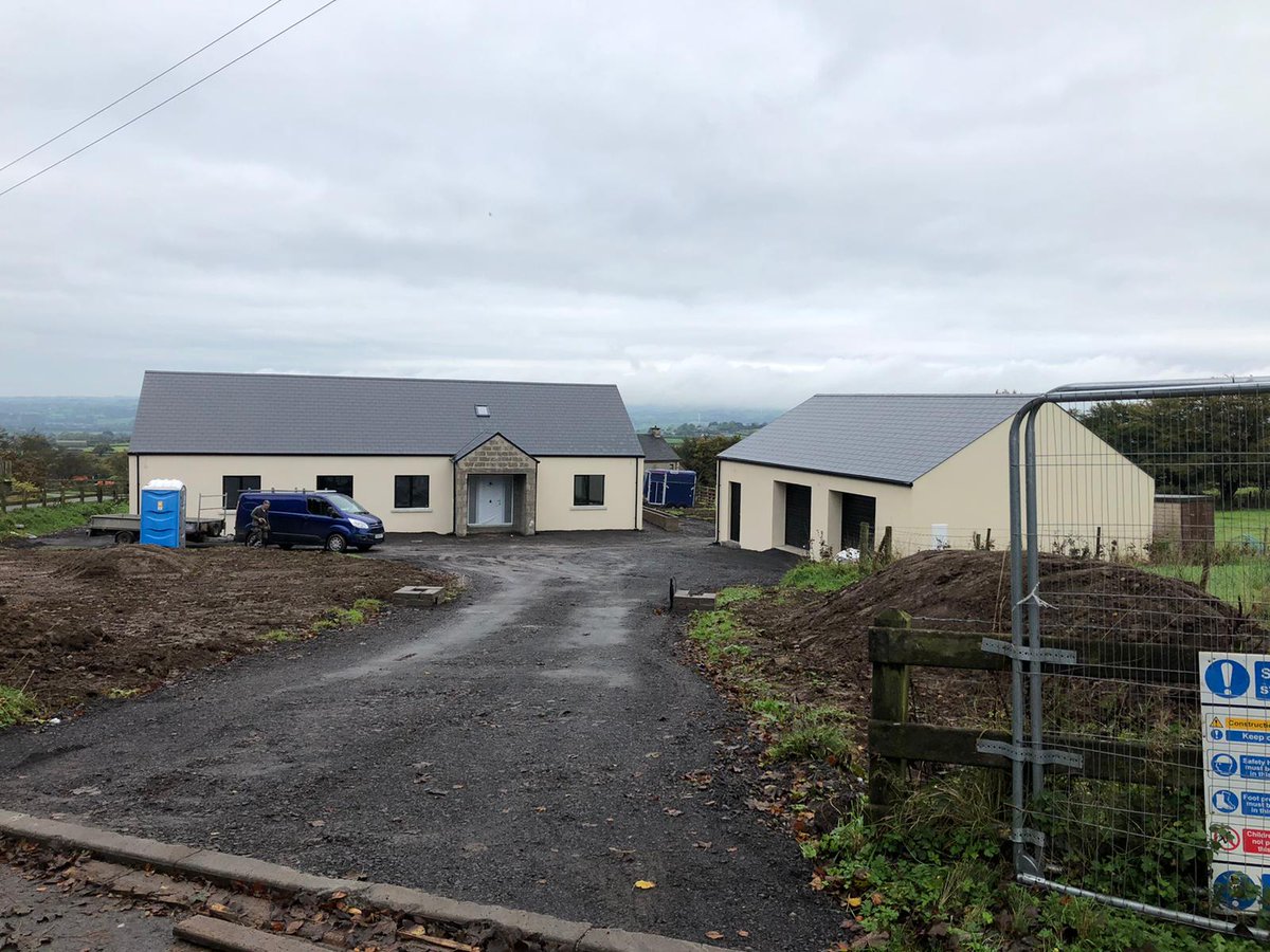 FMKArchitecture's tweet photo. Back on site 
This dwelling and garage is coming along well with plastering completed both inside and out.

If you have a project give us a call on 028 2587 8650 or email info@fmkltd.com 

#modern #modernhomes #moderntraditionalmix #newbuilds #architecture #architectsballymena https://t.co/LMTRXQxrDB