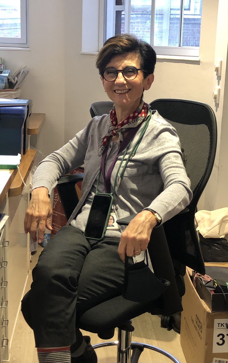 gordonCardinalH's tweet photo. Good afternoon folks!  They’re baaaack! Yes, joyous news, 3 of our fabulous volunteers are back @CardinalHumeCHC 🥳. My how we have missed Carmen, Paul and Anne. This gang work in the Hub reception greeting and helping our clients. As you can see their smiles are 2nd to none. 😃 https://t.co/Y4NblenKnY