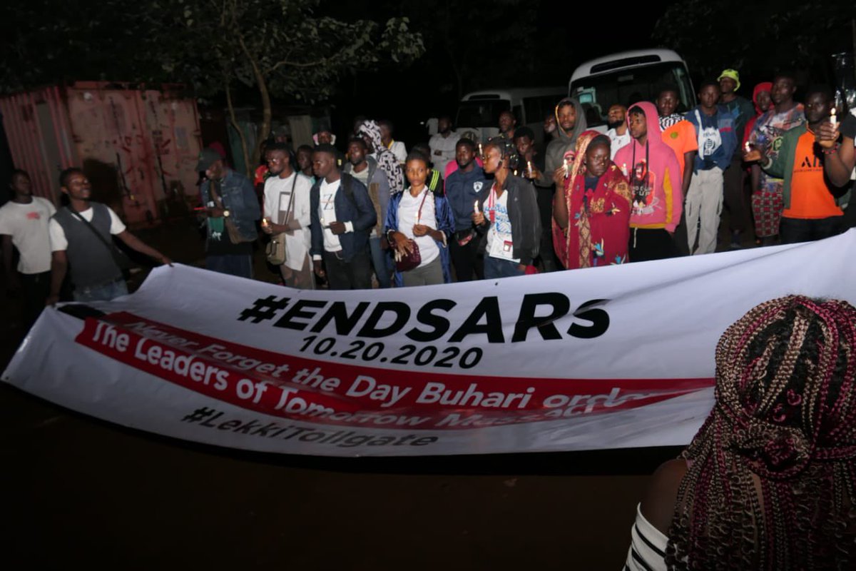 sowore's tweet photo. #ENDSaRSMemorial candlelight at Maitama Roundabout from 5pm in Abuja! Who is in?
#EndSARS #NeverForget https://t.co/yDWfgSTSgg